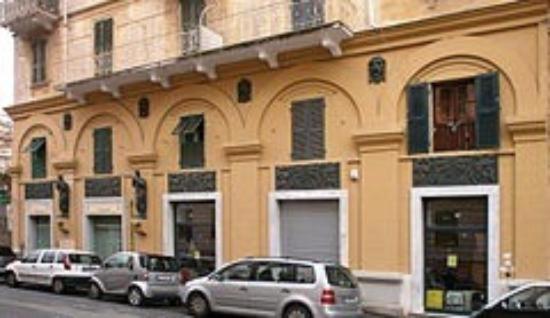 La Maison Des Caprices_ _stazione_5terre Apartment La Spezia