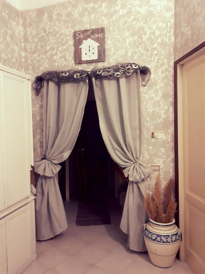 La Maison Des Caprices_ _stazione_5terre Apartment La Spezia