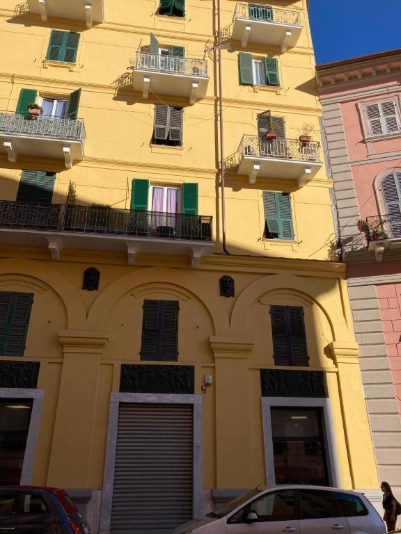 La Maison Des Caprices_ _stazione_5terre *